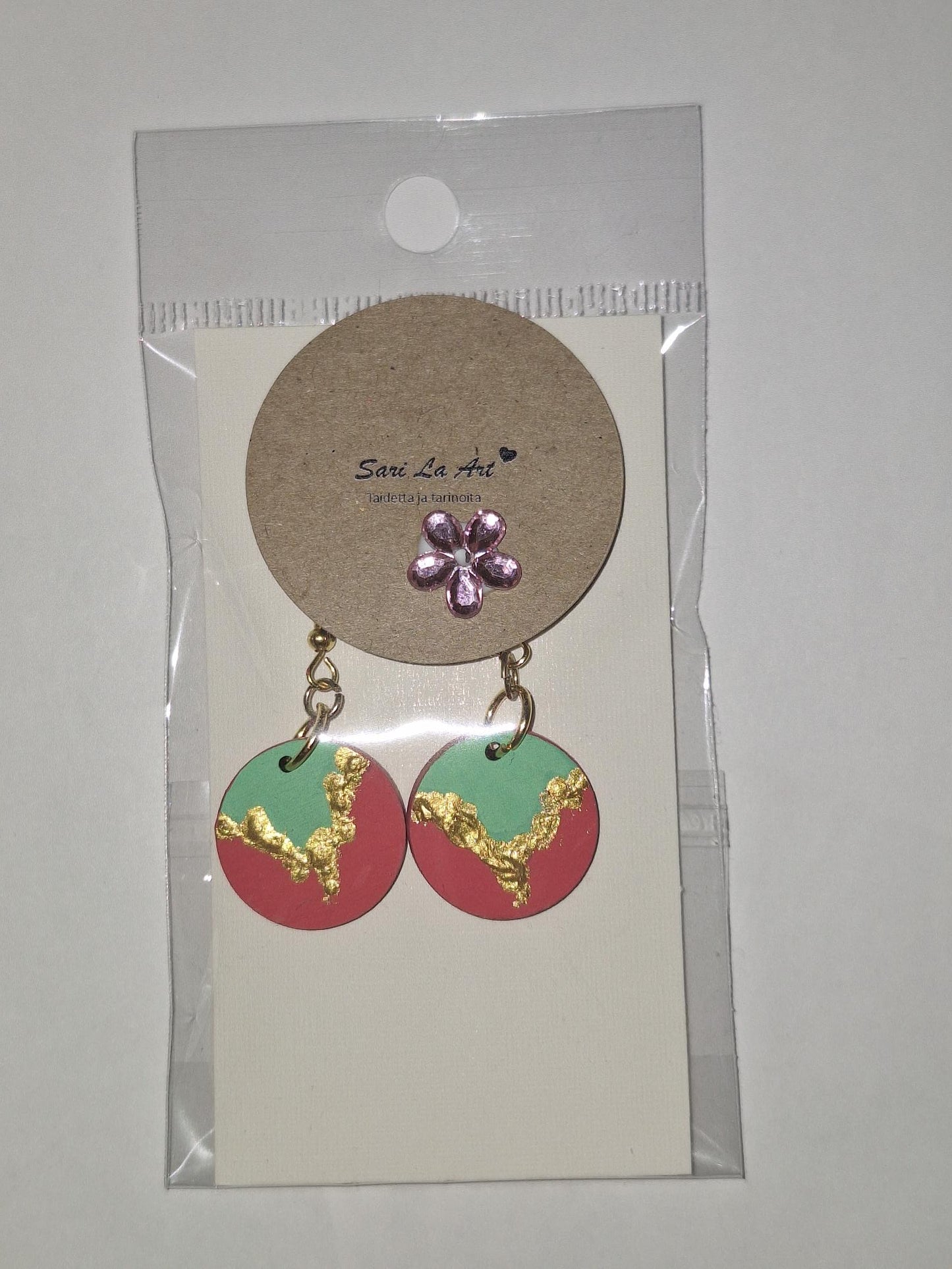 Jenni-malliston puiset korvakorut