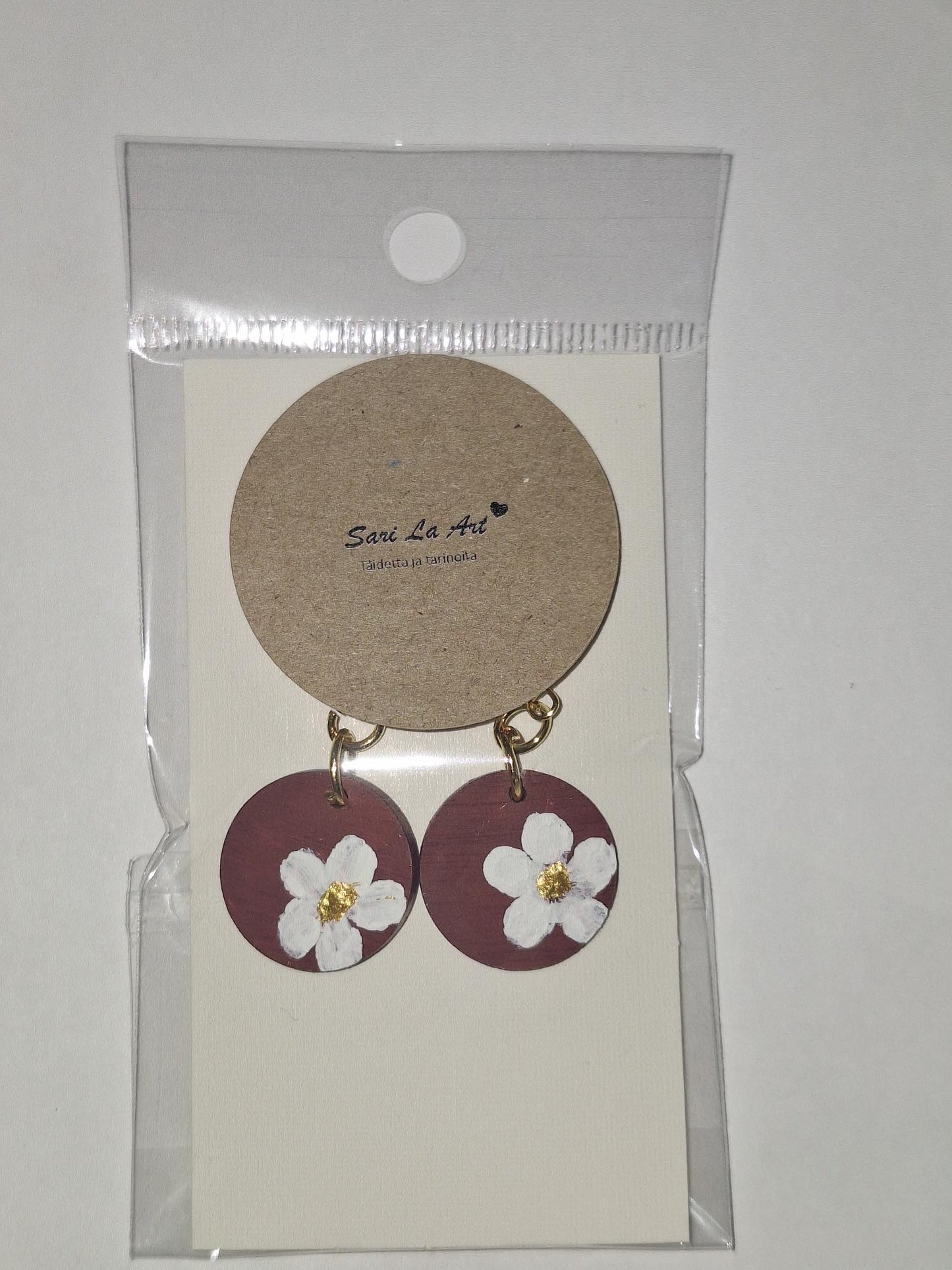 Suvi-malliston puiset korvakorut