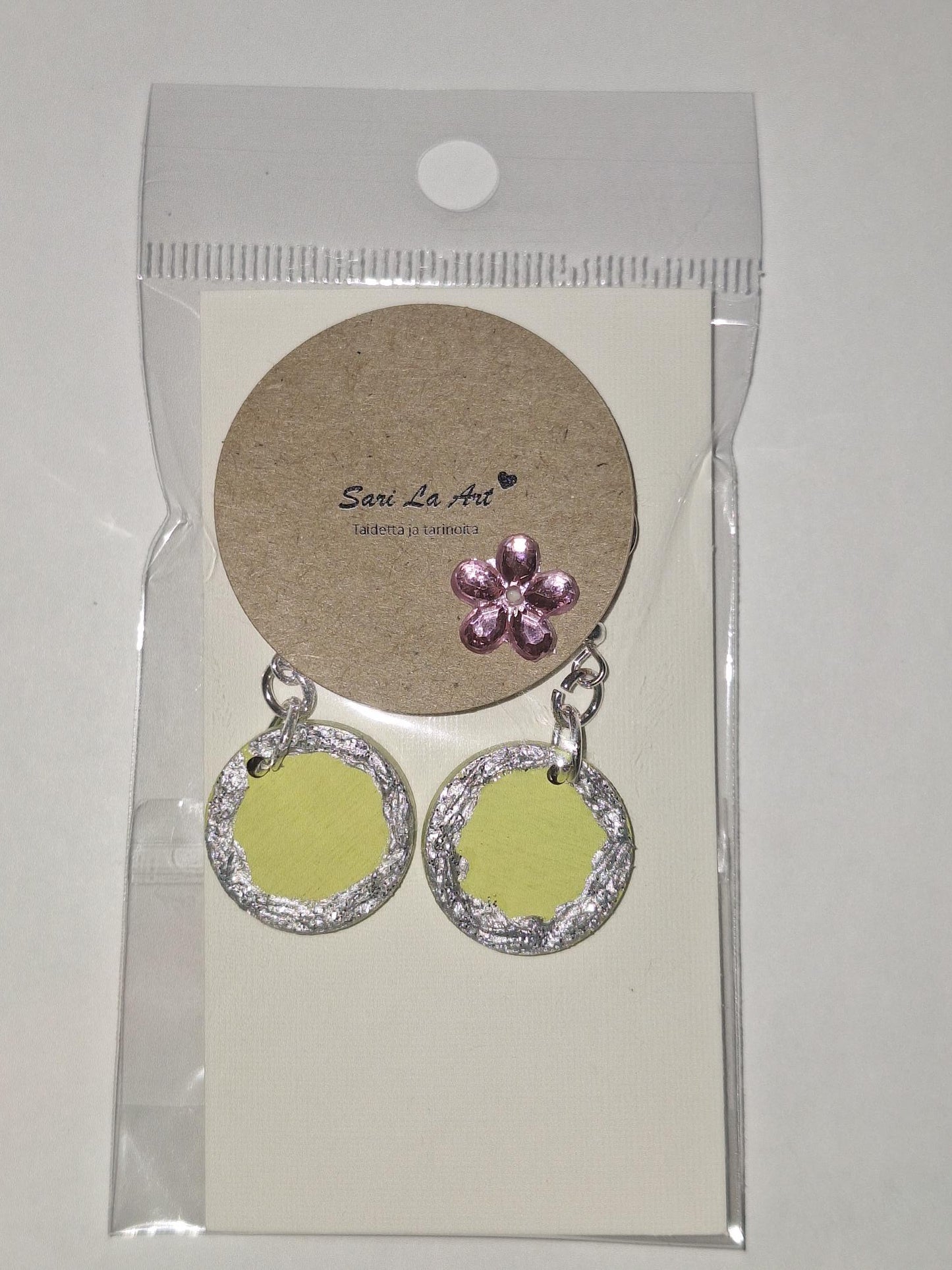 Hope-malliston puiset korvakorut