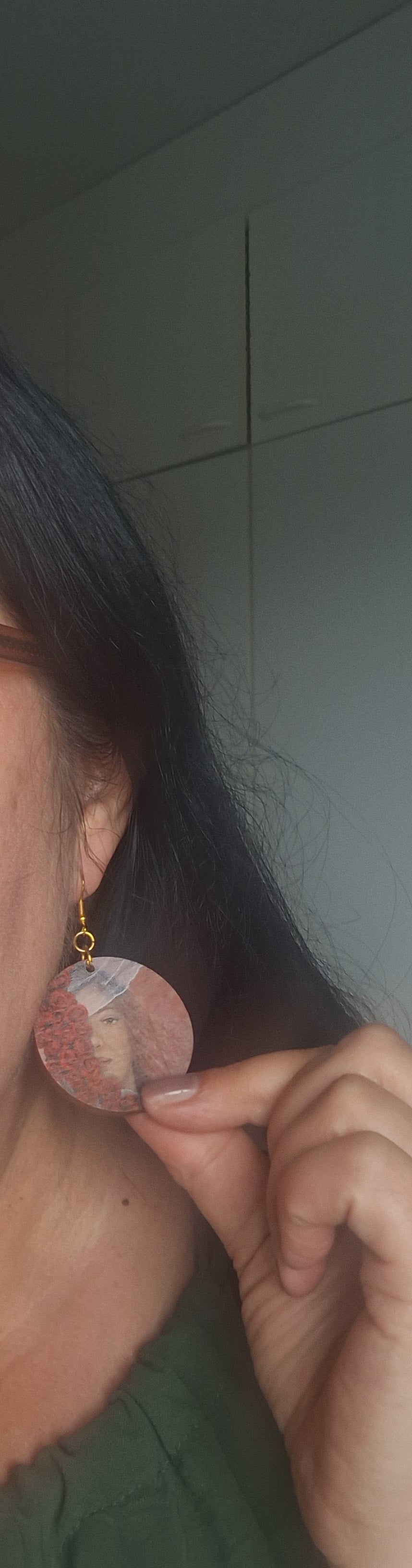 Wooden earrings, Vintage: Woman and roses