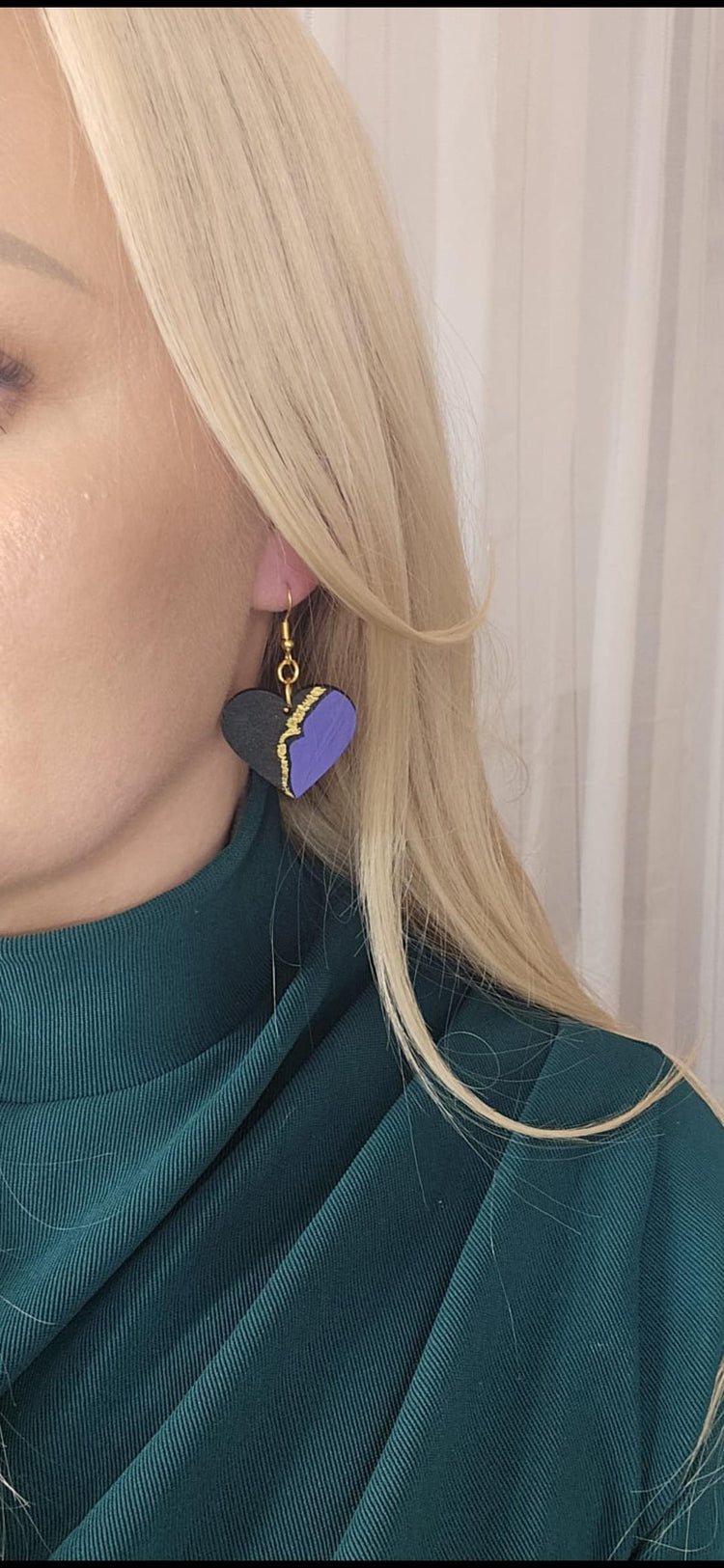 Puiset sydänkorvakorut 3,2 x 2.75 cm