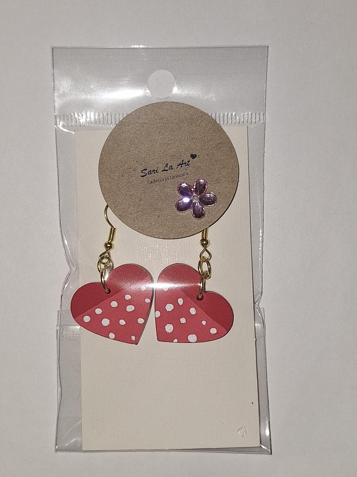 Mari-sydänkorvakorut